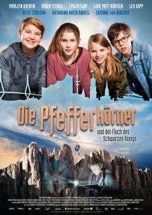 Детективы из табакерки и проклятие Черного короля (Die Pfefferkörner und der Fluch des Schwarzen Königs) 2017 года смотреть онлайн бесплатно в отличном качестве. Постер